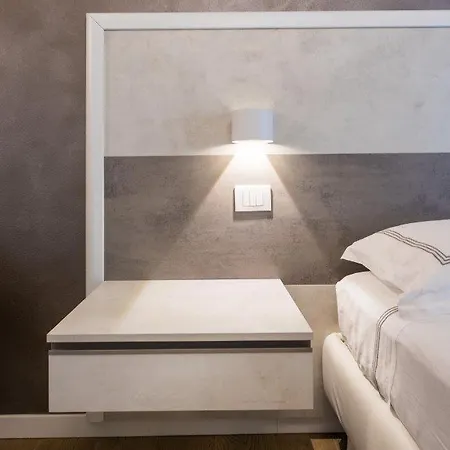 Pensión La Maison 3*